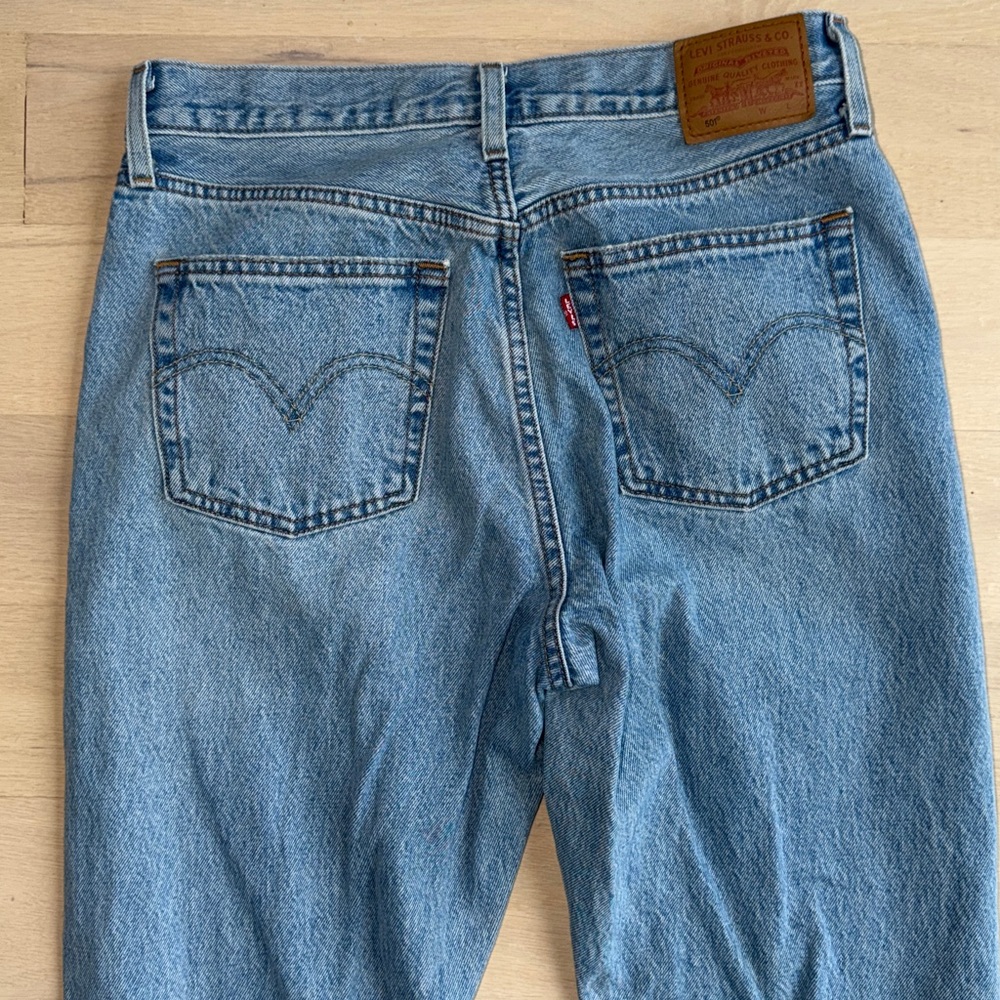 Levi’s - Picture 2 of 9